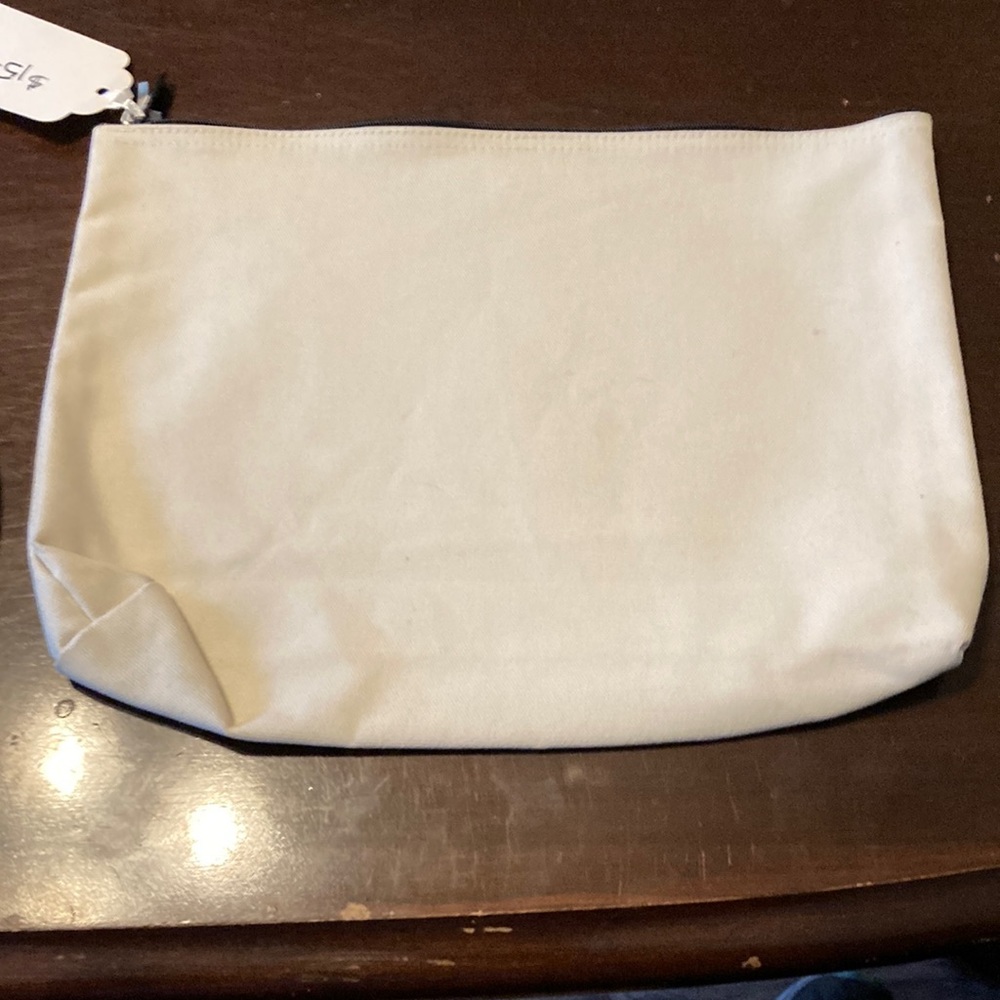 Zipper pouch